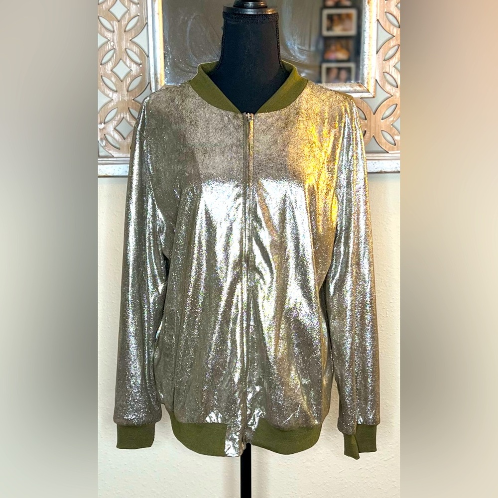 🤩 NEW ITEM! Wildflower Yellow Springs Olive Green Shimmery Jacket